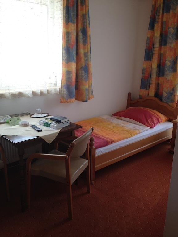 Gasthof Und Pension Haunschmid Rechberg Habitación foto